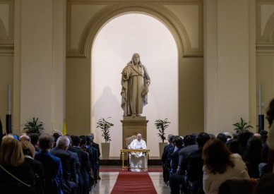 Pope: Rome's Jesuit-run university must be rooted in Gospel, voice of poor